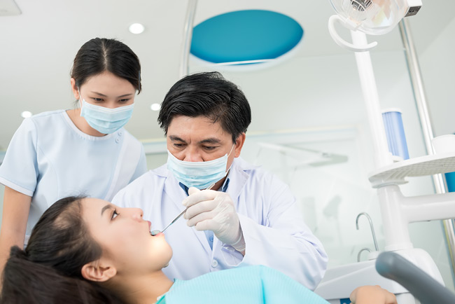 Lựa chọn phương pháp phục hình phù hợp khi mất 1 răng phụ thuộc tình trạng răng miệng thực tế.