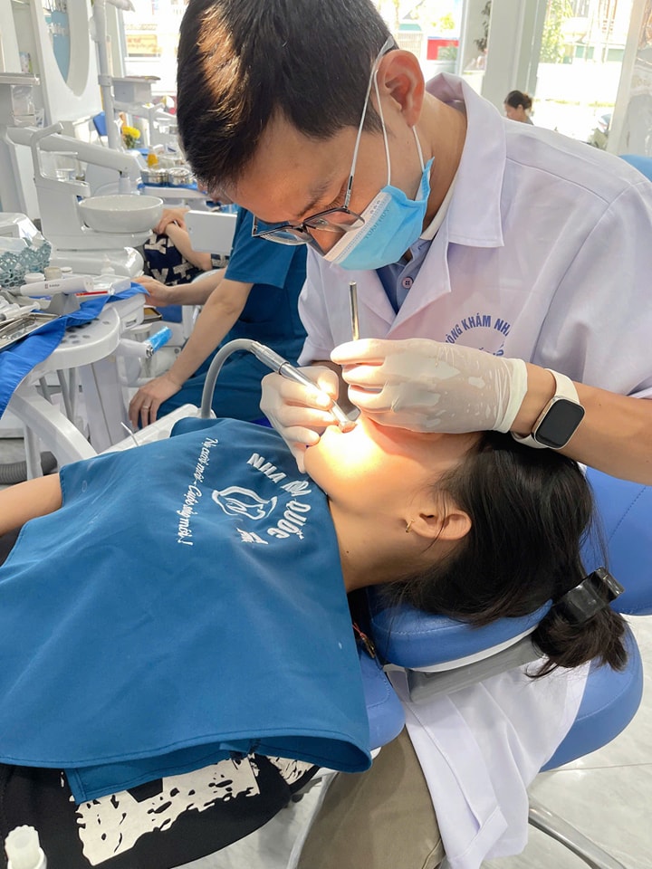 Chăm sóc răng định kỳ